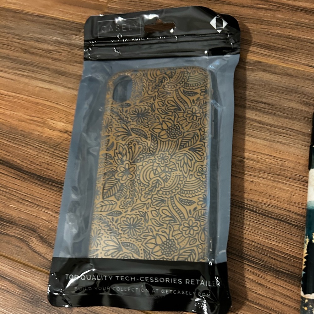 Brand new!! Casely iPhone XR classic protect case